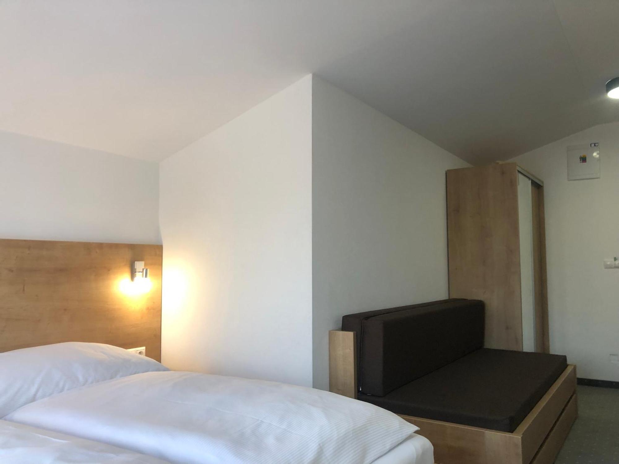 Berg Liptov Hotell Liptovský Mikuláš Exteriör bild