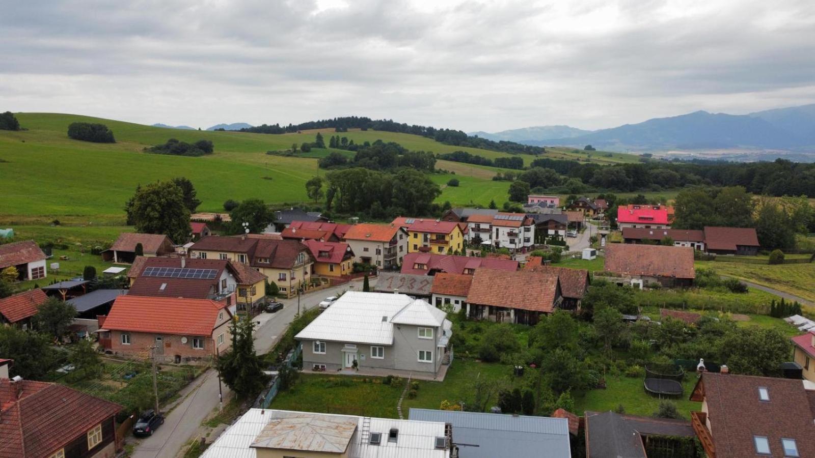 Berg Liptov Hotell Liptovský Mikuláš Exteriör bild