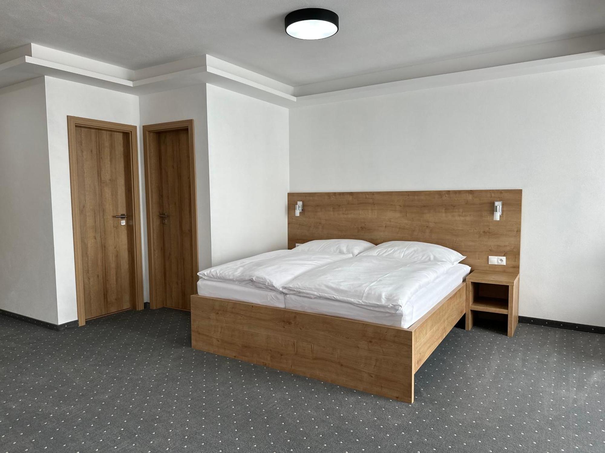 Berg Liptov Hotell Liptovský Mikuláš Exteriör bild